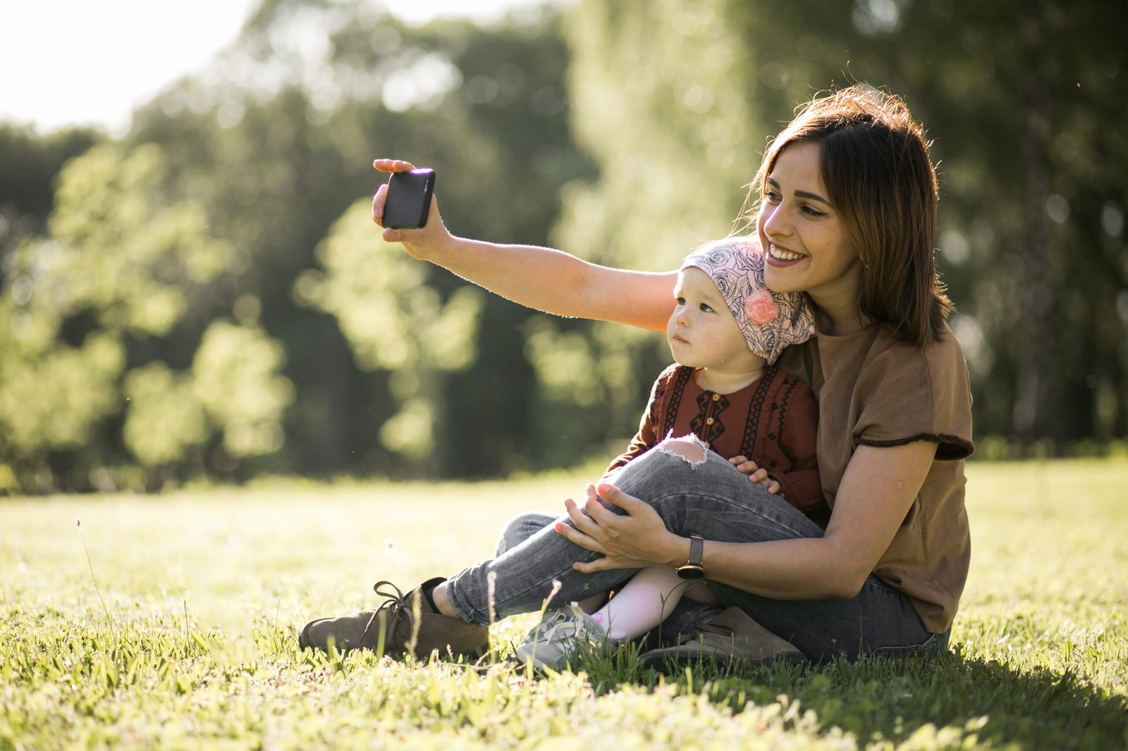 Justiça do Acre limita exposição de criança nas redes sociais e reconhece prática de “sharenting”